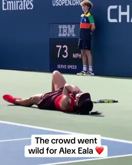 #AlexEala becomes the first player representing the #Philippines to win a major singles match in the Open Era 🇵🇭 (via geonyc27/IG) #USOpen #tennis #espnsocial 