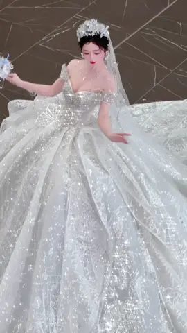 Váy phồng cũng đẹp lắm #phukien #wedding 