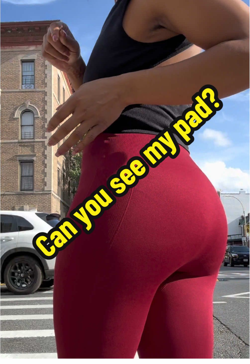 Am I bugging or is my OVERNIGHT @It's August period pad invisible in these @FeelinGirl LLC leggings?! 🤔🧐🤨 #onmyperiod #reproductiverights #femininehygiene #periodproducts #tiktokshoplabordaysale 