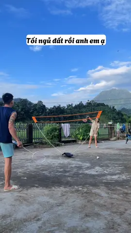 Tôi có làm gì đâu nhỉ ??? Anh em giải thích hộ phát #congminhbadminton #caulong #badminton #sovo 
