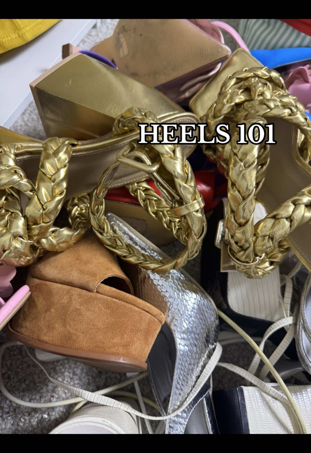 I need tips on how to walk in heels at this point. #walkinginheels #howtowalkinheels #ladiesoftiktok 