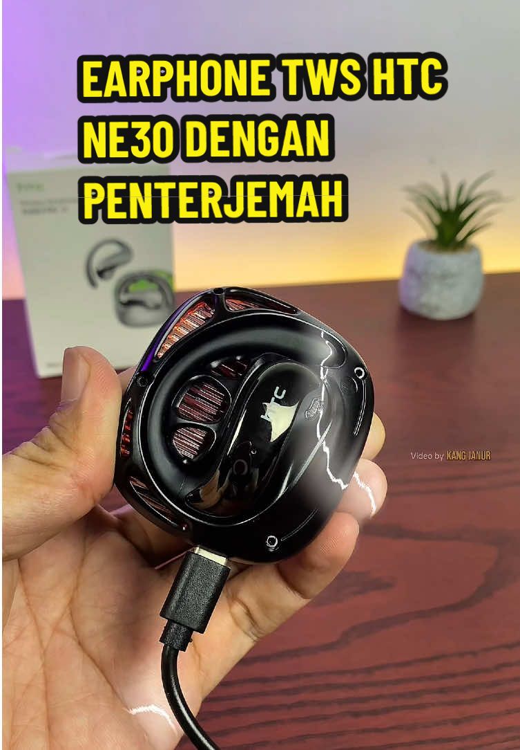 Rekomandasi earphone bluetooth yang multifungsi. Bisa dipakai dengerin musik sambil olahraga, telponan bahkan udah bisa jadi penterjemah pribadi.  #EarphoneBluetooth  #EarphoneOpenEar  #EarphoneAITranslation  #EarphoneGaming  #PayDaySale 