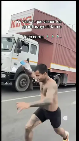 tocará correr 🏃🏻‍♂️🏃🏻‍♂️🏃🏻‍♂️🏃🏻‍♂️ #fypシ゚ #viraltiktok  #usa🇺🇸 #venezuela🇻🇪  #militares 