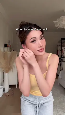 I can ‘cook’ up an iconic look 🤷‍♀️ @Kerina Wang #fashiontiktok 