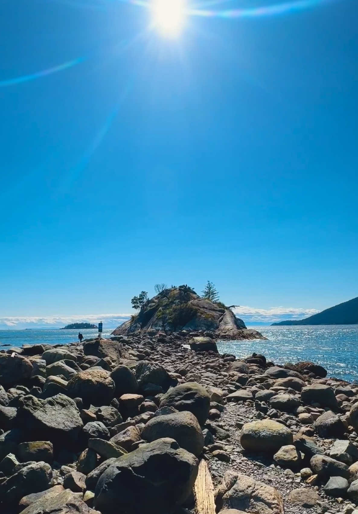 Whytecliff Lookout Point ❤️ . . . #whytecliffpark #westvancouver #vancouver #canada #nature 