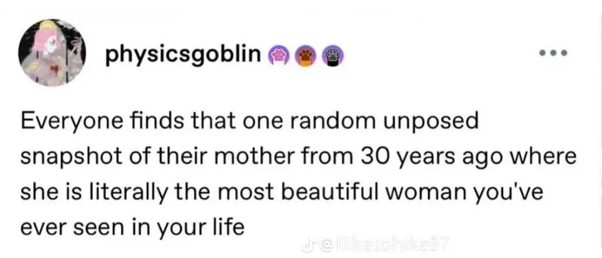 my beautiful mama🦋