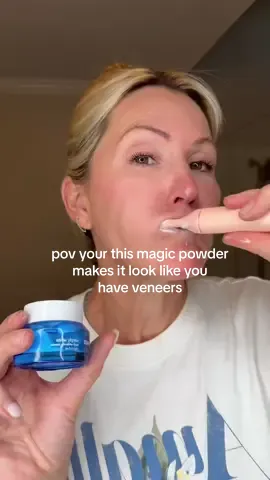 The only teeth whitener you will ever need 🦷😁 #teethwhitening #teethwhiteningpowder #veneers_smile #whitenteeth @purelywhitedeluxe 