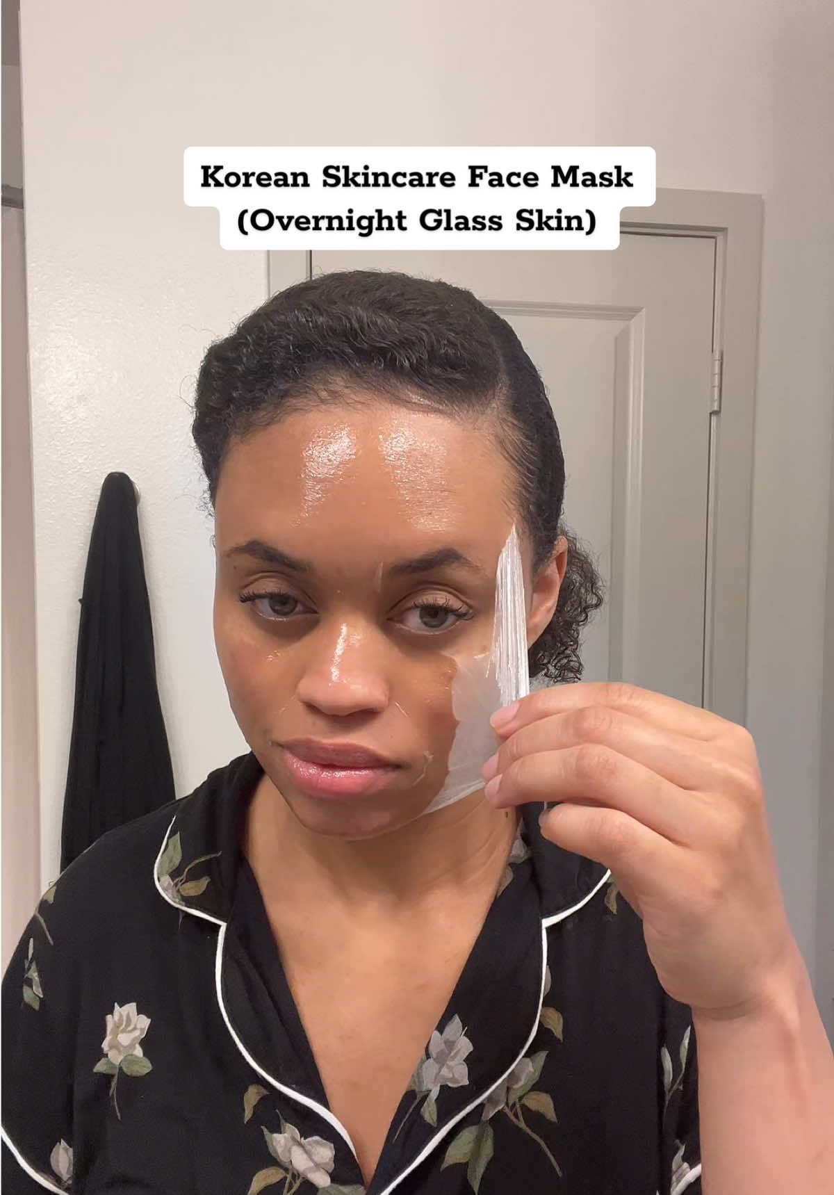 If you want glass skin overnight then try this!  #koreanskincare #medicube #collagenmask #glassskinroutine #ttshop @medicube global 