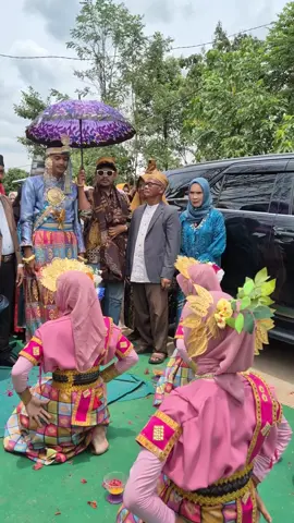 Happy Wedding Sri Adiningsih & Muh. Fikri Ramadhan Selamat menumpuh hidup baru, Semoga menjadi keluarga sakinah mawaddah,dan warrahmah. #wakilbupatiberau #ketuadpwpppkaltim #ketuatppkkberau #beraubisa #fyppppppppppppppppppppppp 
