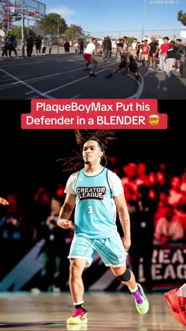 Is PlaqueBoyMax the best hooper-streamer out right now?! (Via: PlaqueBoyMax/Twitch) #plaqueboymax #twitch #streamer #kaicenat #crossover 