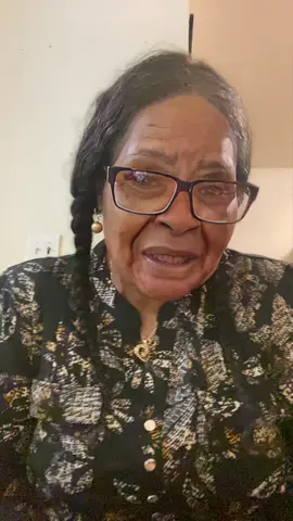 #goviraltiktok #creatorsearchinsights #fyp #viral #globalsassy #fyppppppppppppppppppppp #carribeantiktok #oldlady #jamaicangal🇯🇲🇺🇸 #Rkelly 