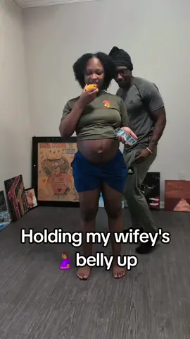 @Lmerance Holding wifey's 🤰🏾belly up #pregnant #belly #pregnantlife #fyp 