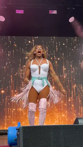 Aimee Yonce Shennel came out as a Trans Woman during her main stage performance today in Ottawa. ICON. Love me some Aimee. #AimeeYonceShennel #CanadasDragRace #KpopDemonHunters #CDR4 @Aimee Yonce 