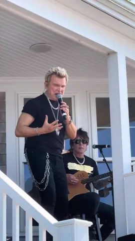 #mix1041beachhouse #concerttok #livemusic #acousticset #backyardconcert @Mix 104.1 