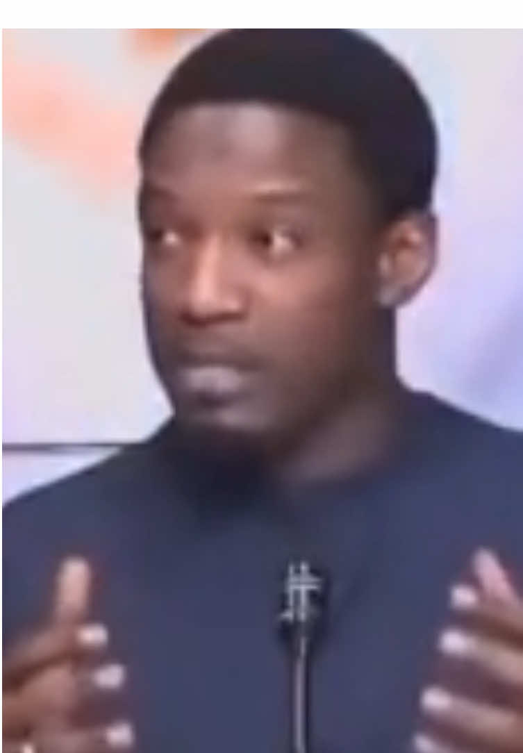 Les contes de Pape Djibril Fall - Épisode 1 🥳😂 #senegalaise_tik_tok #senegalaise_tik_tok🇸🇳 #papedjibrilfall #viraltiktok #VNVideoEditor 