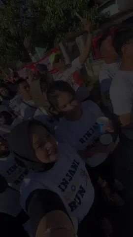 Momen langka hrus diabadikan 😜 #sembalun #colorrun 