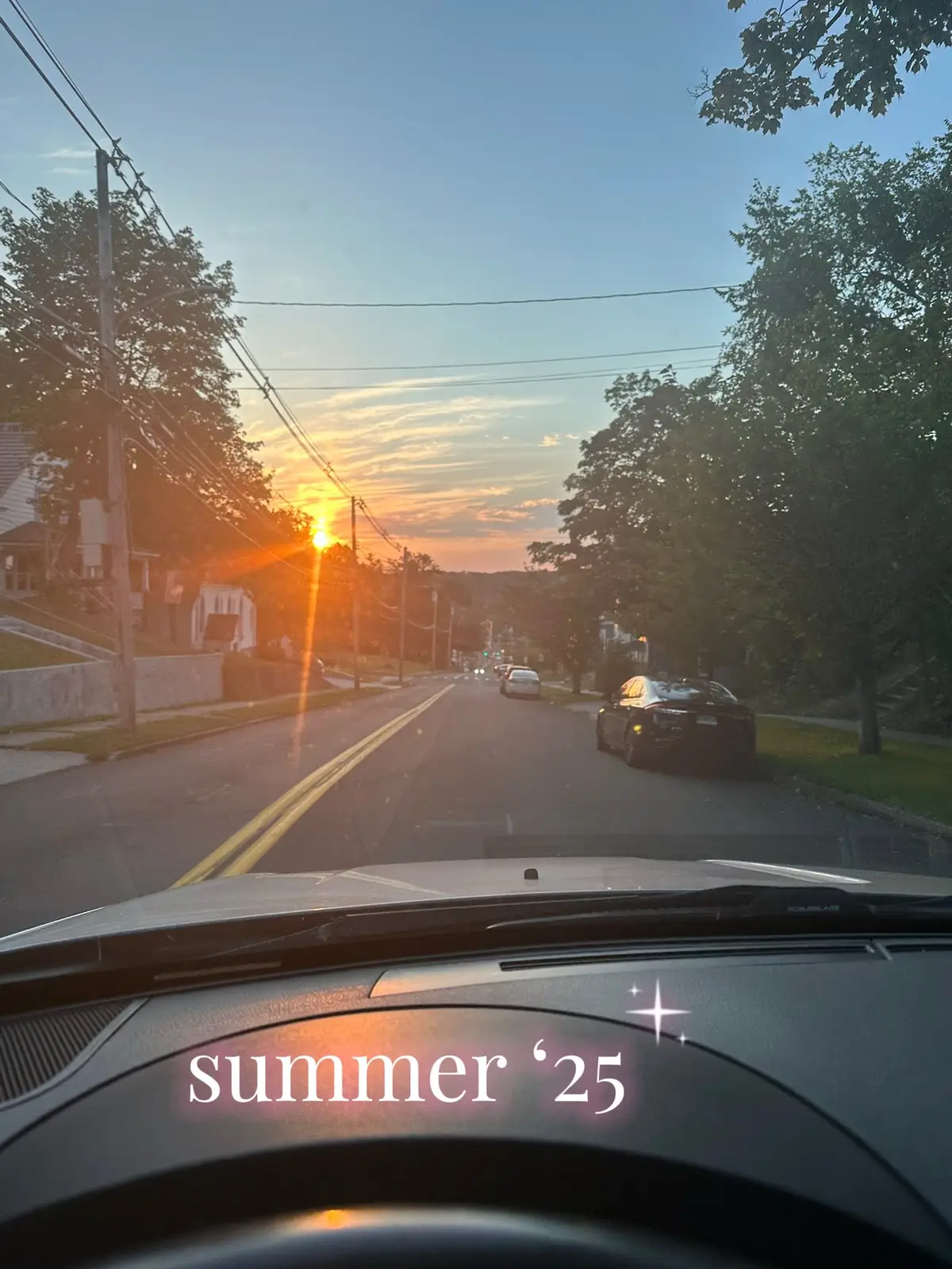 basically js a me dump plus the 3 ppl i hungout with. i really js want summer to end i need to ingest an ungodly amount of pumpkin spice and wear layers. #fypシ #photodump #summa #ihavenofriends #fakebody @⋆｡‧˚ʚ•ɞ‧｡⋆juli⋆｡𖦹 °.⋆❀˖ @baddbitxhtia @𝐚𝐥𝐞❦ 