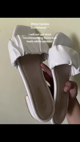 #whitesandals #fyp 