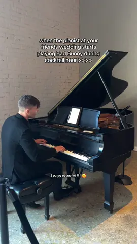 OBSESSED!!! if anyone knows his info plz comment below!! 🖤🫶🏼🎹