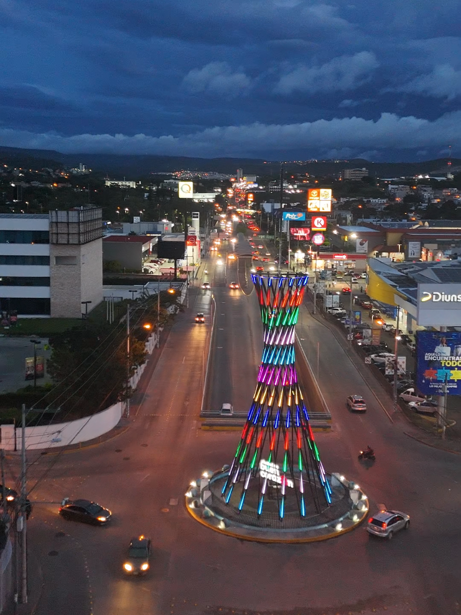 Bulevar Centroamérica, Tegucigalpa, Honduras.  #tegucigalpa #honduras #drone #laciudaddelafuria 