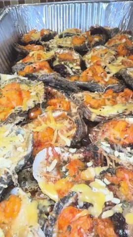Seafood kind of day. 🔥 #oysters 