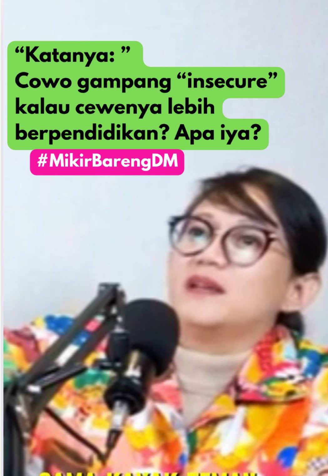 Cowo jangan gampang insecure sama cewek pintar. Jadikan motivasi untuk jadi lebih baik dan punya kekuatan di bidang2 yang tidak dikuasai oleh si cewek. Karena gak ada orang yg hebat di semua hal.  Dengan begitu, bisa saling melengkapi. Ya tho? #dewimeisari #mikirbarengdm #perempuan #indonesia 