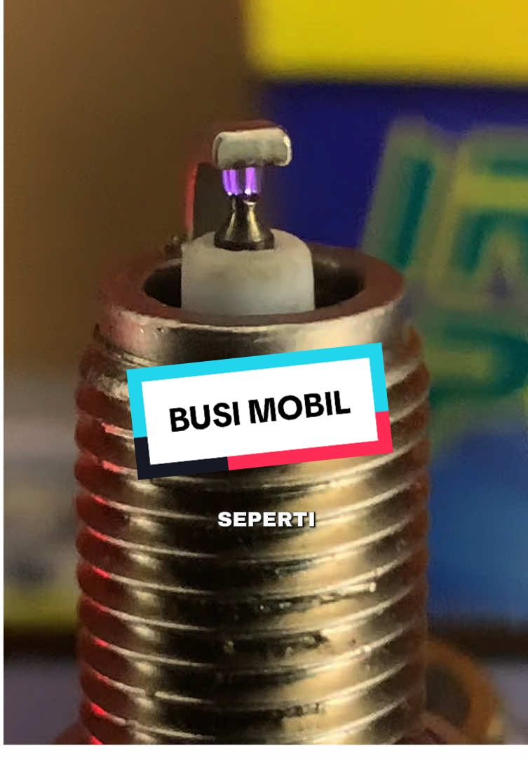 Busi iridium mobil bikin performa lebih stabil, awet, dan hemat BBM. Solusi mesin modern 🔥 #busiiridium #busimobil #sparkplugs #denso #tahanpanas