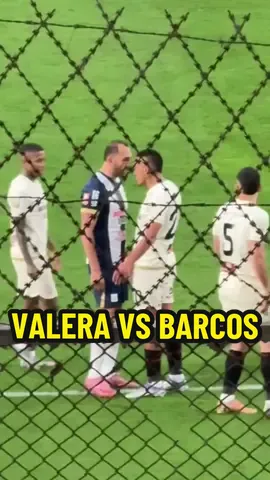CRUCE PICANTE EN EL CLÁSICO🔥 #UniversitarioDeDeportes #AlianzaLima #DeportesEnTiktok #TikTokDeportes #FutbolPeruano 