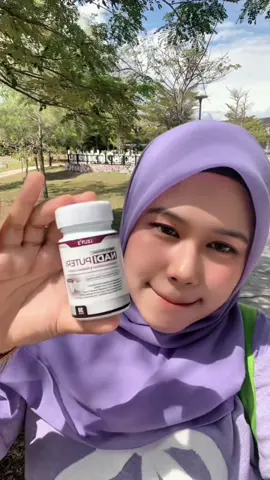 Dulu breakout, Ada parut jerawat sana sini, lpas konsisten sebulan alhamdulillah sis dh dapat muka glowing