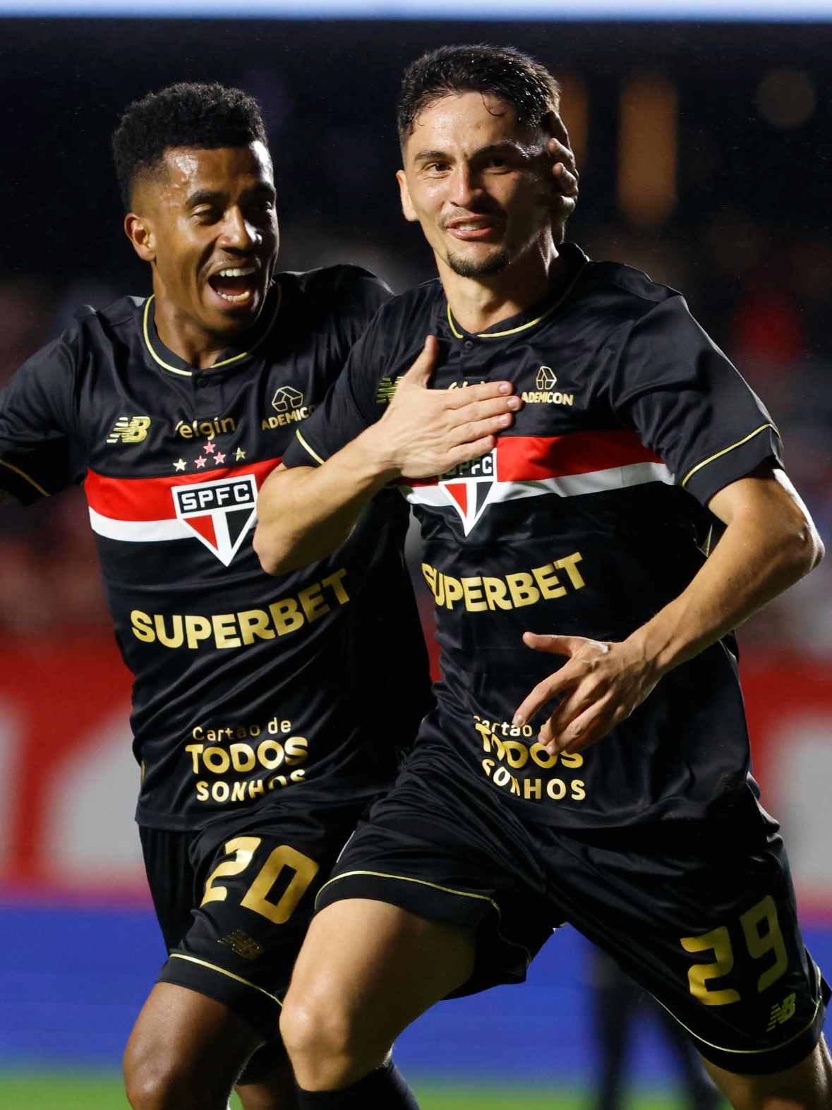 Rogério Assis solta a voz narrando os gols do @saopaulofc 2 x 0 @atletico #shorts #react #futebol #saopaulo