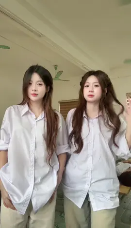 tựu trường gì ch ng đẹp ig:_p.nhi08
