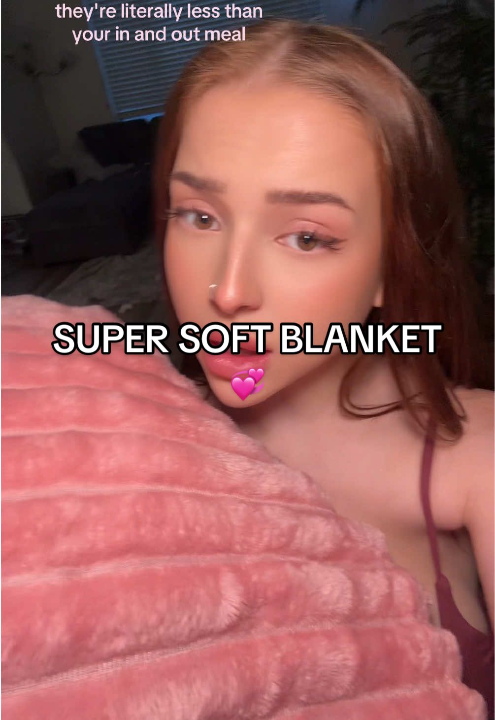 she’s so soft trustttt #softblanket 