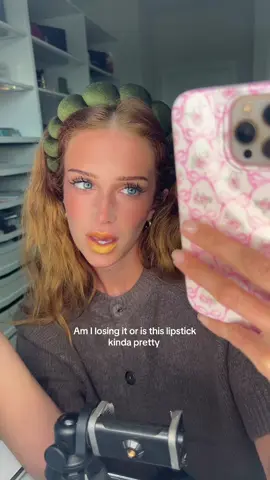 Like????? Is it?????? #randomlipcombo 
