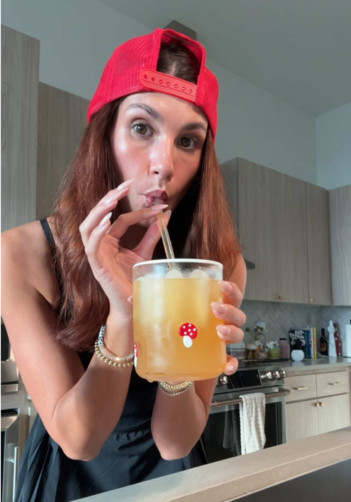 and just like that I’ve found a new easy peasy, fire #cocktail !! hiyo 🤝🏼 casamigos 