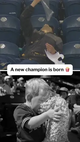Who loves popcorn more? 🤣 🤣