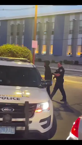 #CapCut youth gangs in Providence RI. Rhode patrol live #johndepetroshow #rhodeisland #rhodepatrollive #providence 