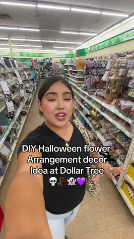 I’m obsessed 😍 @Dollar Tree #DIY #dollartreediy #dollartree #halloween #flowerarrangement 