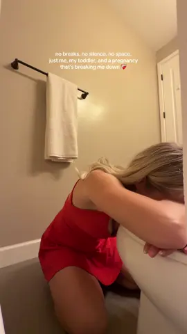 She doesn’t understand why I’m crying so she cries too… and my heart breaks a little more 🥺 #hg #pregnancy #morningsickness #2under2 #toddlermom 