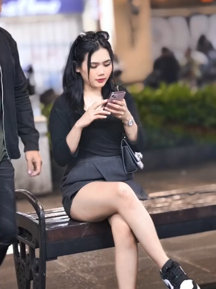 Blind man prank #reels #beauty #cutegirlsvideo #ti̇ktok @tiktok @creator.searchinsights3