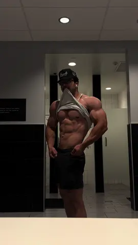 #viral #fyp #gym #bodybuilding #bodybuilder 
