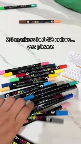 Why didn’t I think of that? Teo ends to a paint marker why not make it to different colors on each end. Genius! Will be ordering these for all my teacher friends.  They are a better paint marker and cost a normal amount #paint #paintmarker #schoolsupplies #backtoschool 
