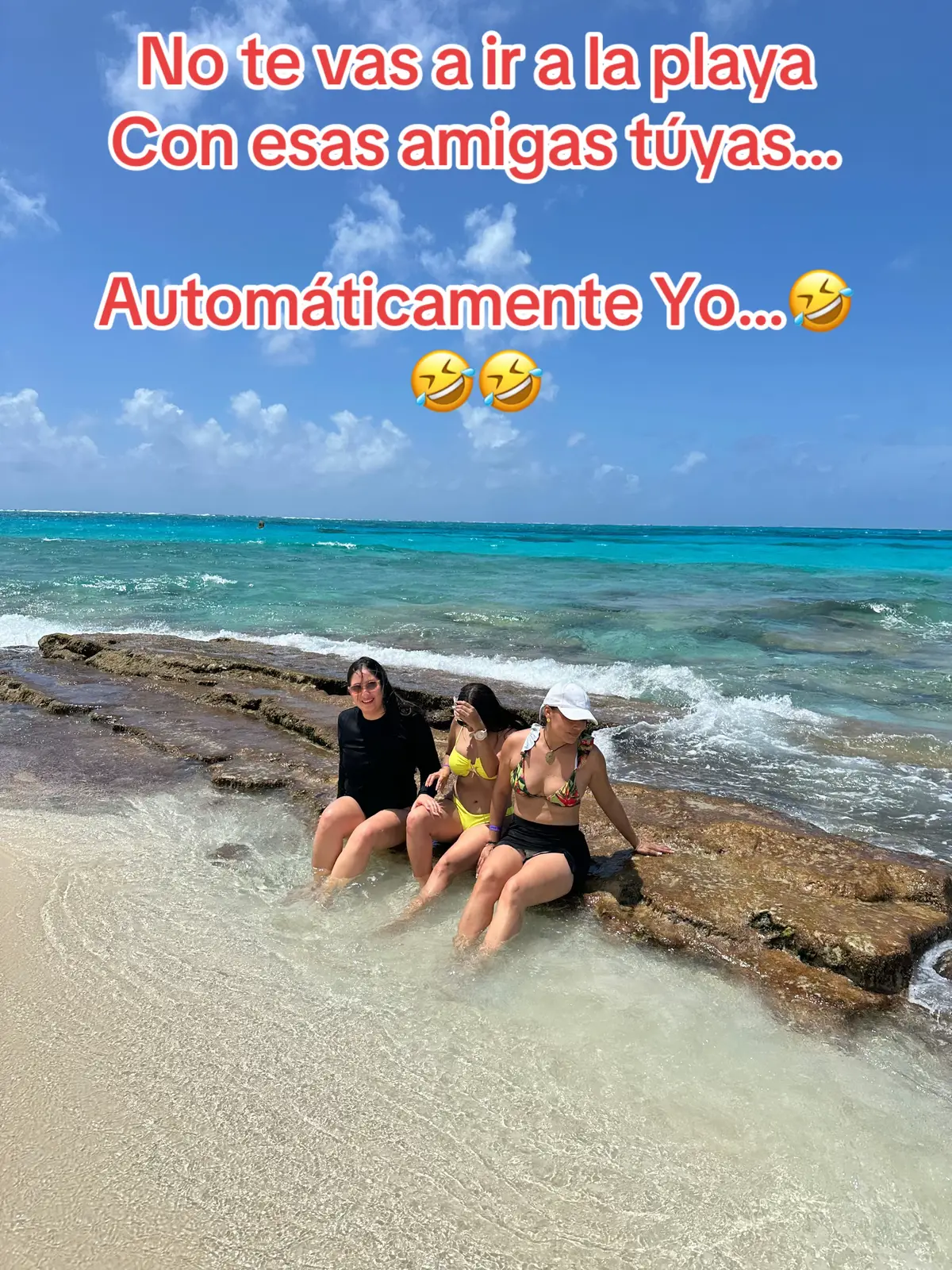 Nos fuimos a la playa #besties #amigas🤞🏻💕 @Peña Gianni @Karen Torres 