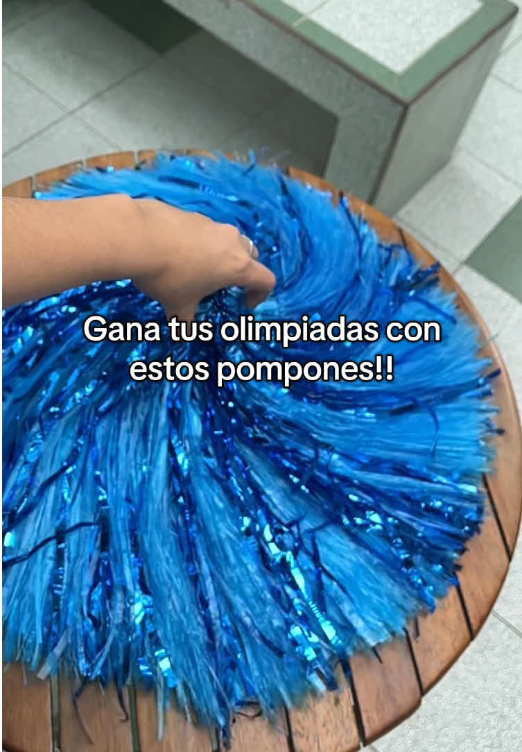 Llamativos y originales!! Info al dm o en el perfil #pompones #lima #olimpiadas #colegio #competencia 