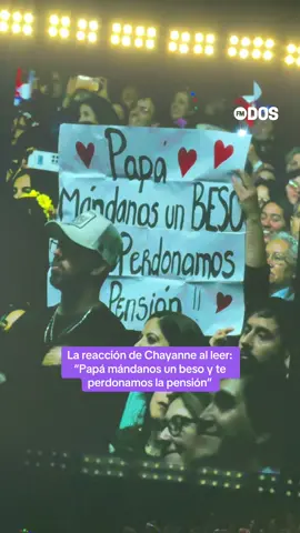 Papá todas queremos nuestro beso para perdonarte la pensión 🥺💜 Así fue el divertido momento que vivió @Chayanne en uno de sus shows en el #MovistarArena 🤩