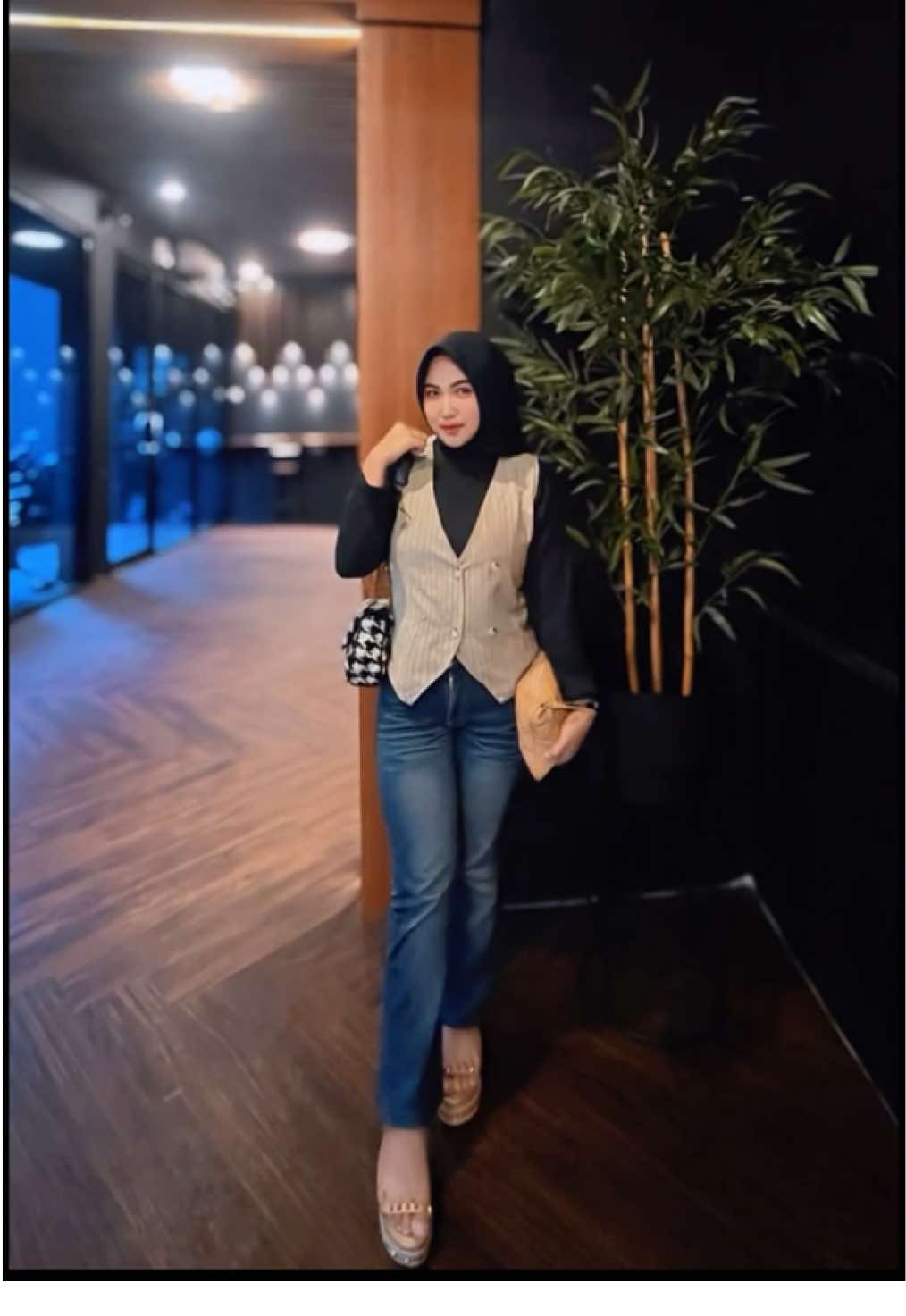 بِسْمِ اللّهِ الرَّحْمَنِ الرَّحِيْمِ Masih merintis kuat- kuat yaa mental 🤭 #NgemildiMamano #tahuatiampela #pisangkembungviral #crispyring #tahuisipremium 