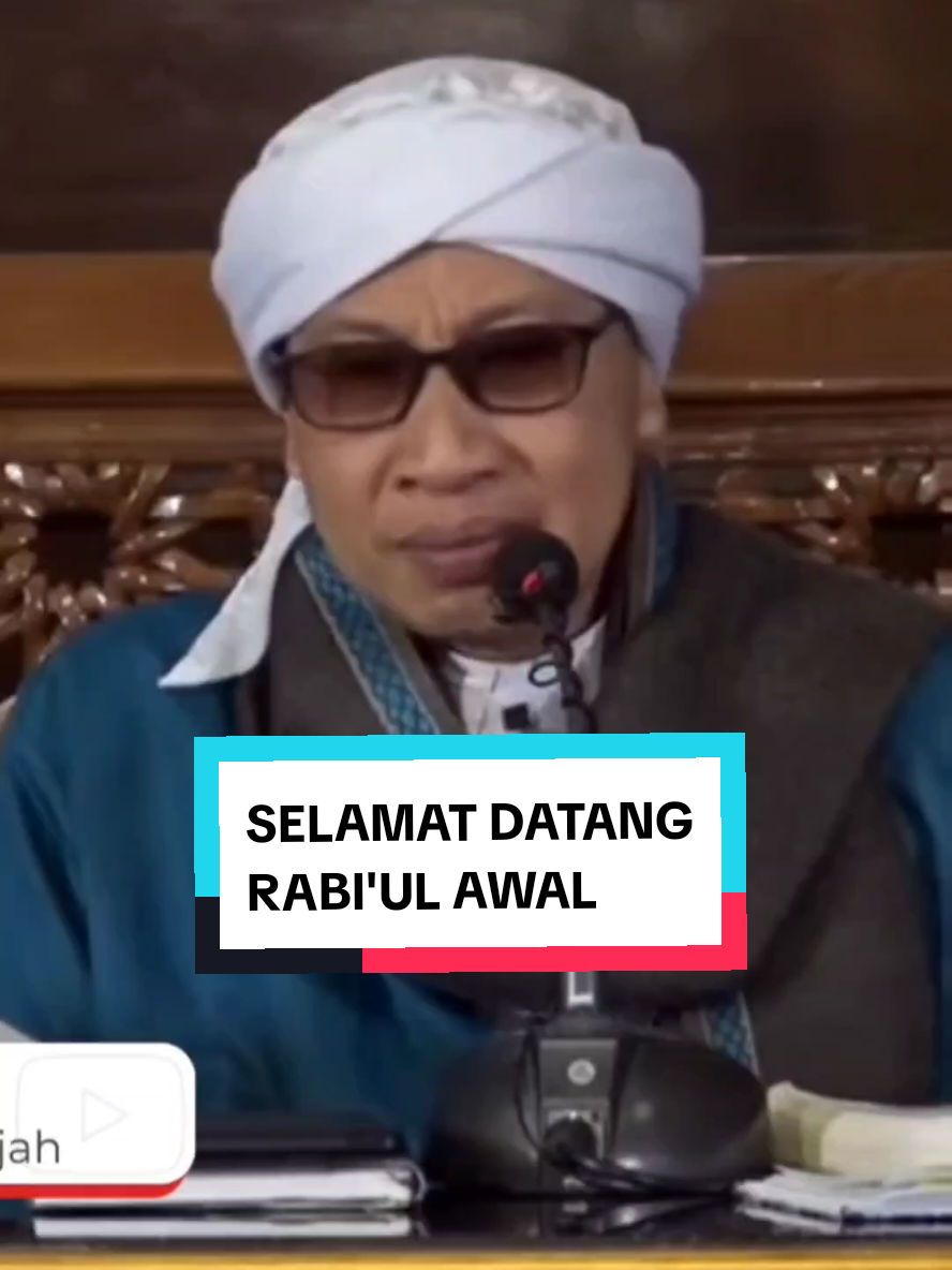 Rabiul Awal bulan cahaya, lahir sang Nabi penuntun bahagia. Mari bershalawat siang dan malamnya, agar hidup dipenuhi cinta-Nya. #albahjah #buyayahya #rabiulawal #maulidnabi #rabiulawalmubarak 