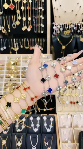 Lắc tay 4 lá phối phay laser size 1.3cm #lactay4la #lactaydep #ladybirds_accessories #tiktokliveid#tiktokliveights 