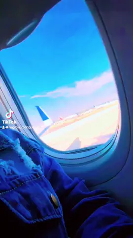 #✈️ 