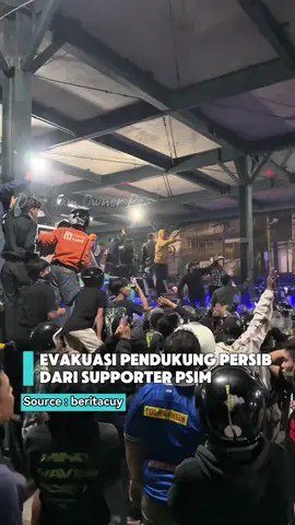 Pendukung bola kita yang jauh dari kata dewasa, ricuh sehabis laga PSIM VS PERSIB #viralpost #videoviral #fyp #tiktokviral #trending 