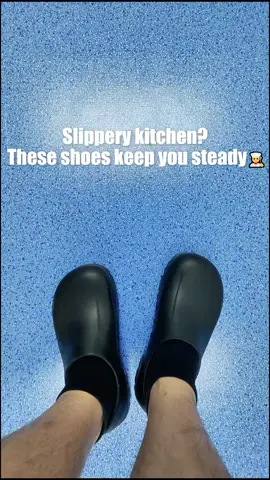 Waterproof???? #fyp #menshoes #waterproofshoes #workshoes #chefshoes #cheflife #chef 